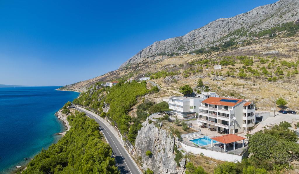 Beachfront Apartments Lara Omis Luaran gambar