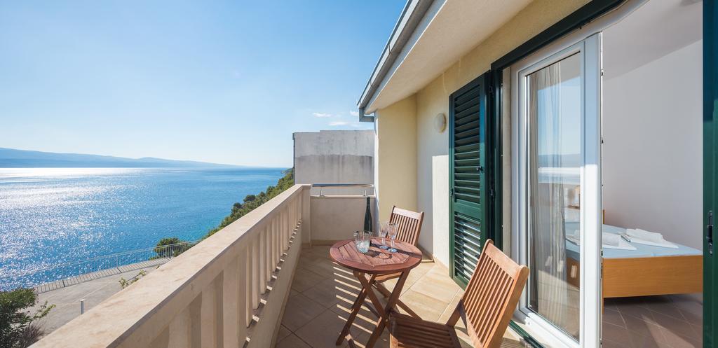 Beachfront Apartments Lara Omis Luaran gambar