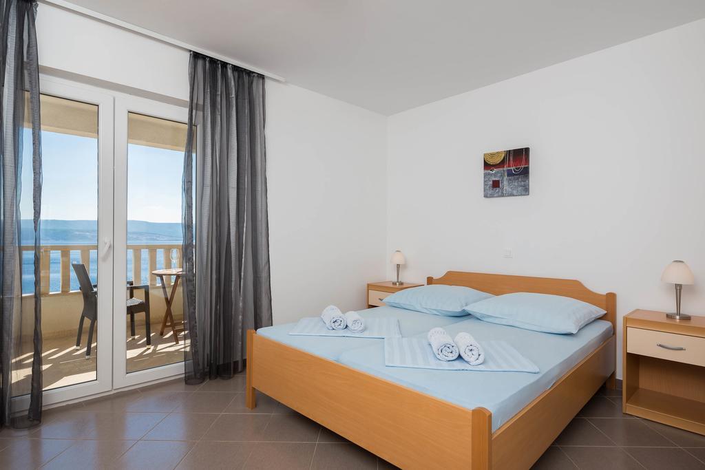 Beachfront Apartments Lara Omis Luaran gambar