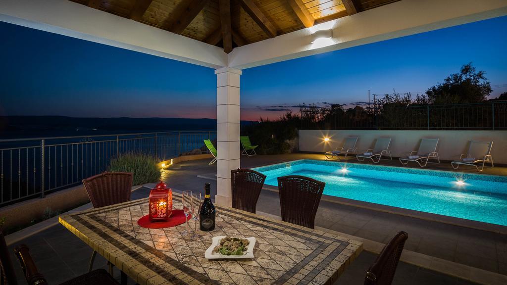 Beachfront Apartments Lara Omis Luaran gambar