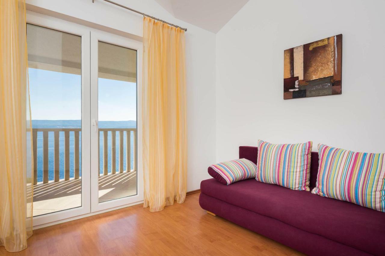 Beachfront Apartments Lara Omis Bilik gambar