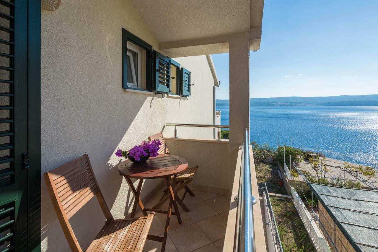 Beachfront Apartments Lara Omis Bilik gambar